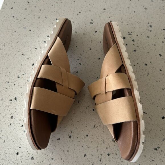 L.L. Bean Women's Natural Tan Leather Straps Slides Casual Sandals Size 9 NWOT - Picture 4 of 12